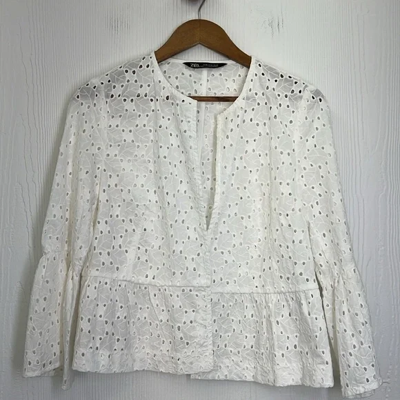 Zara - Embroidered White Open Front Ruffle With Bell Sleeves Jacket Size Medium - Picture 10 of 14